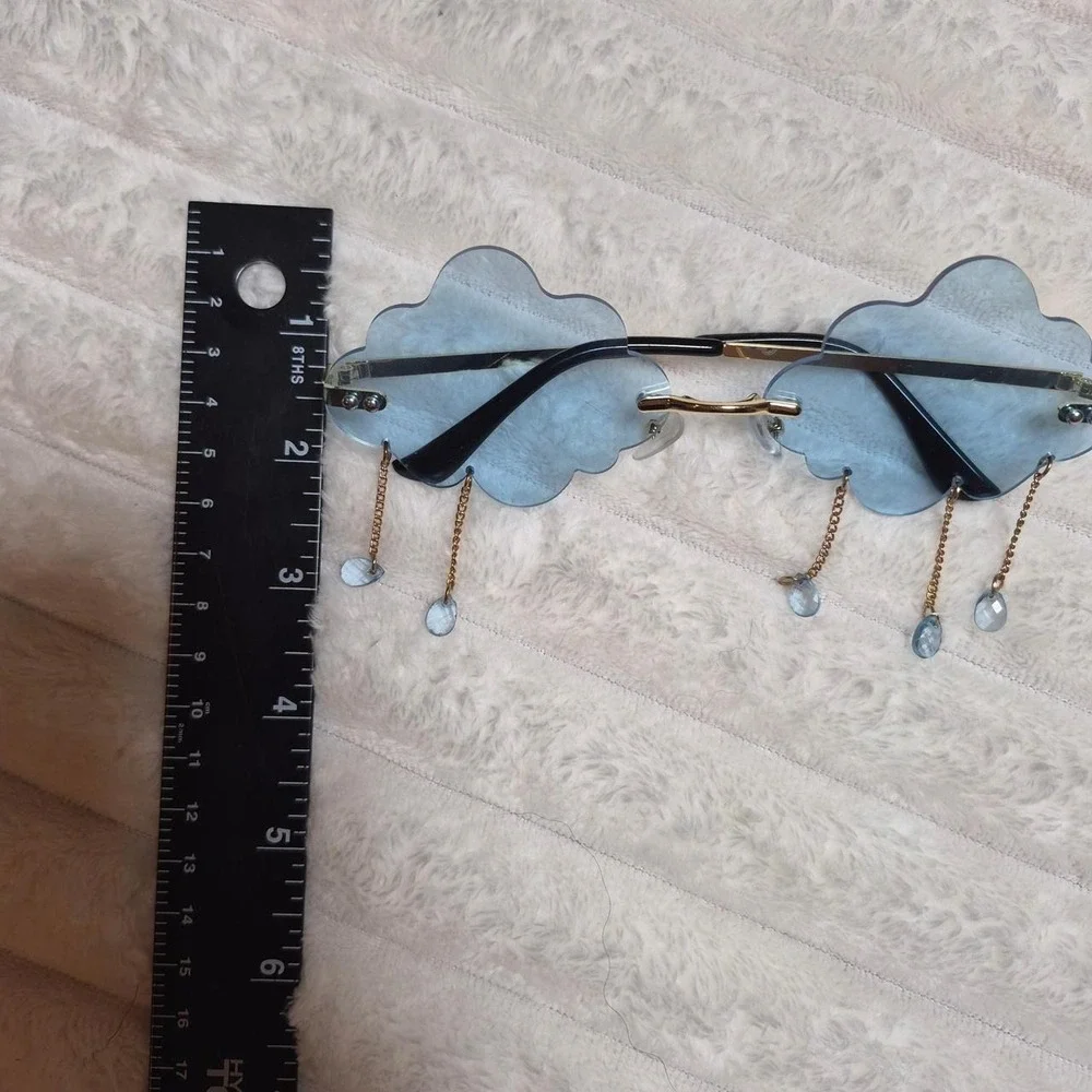 Blue Cloud Shaped Rimless Sunglasses with Raindrop‎ Charms Festival Y2K Eyewear